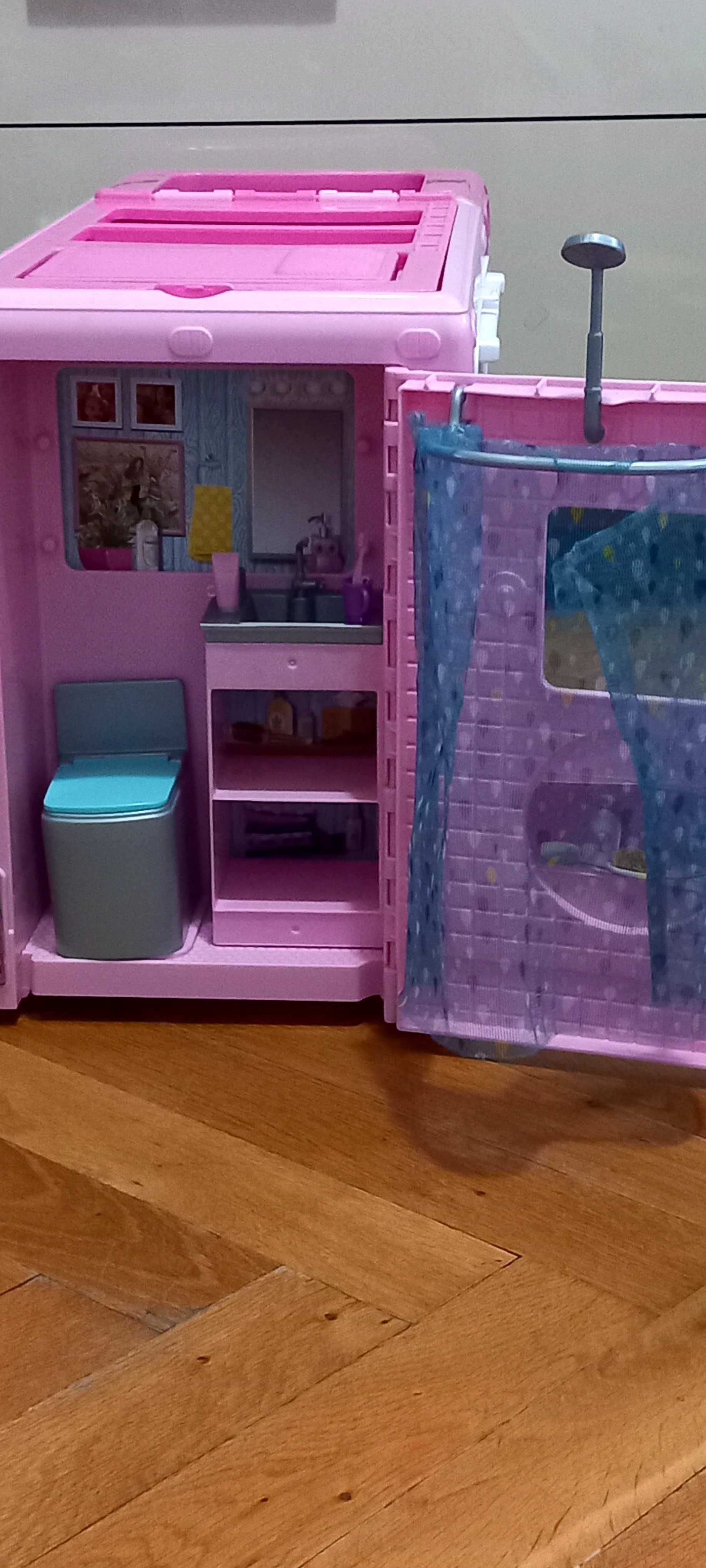 Barbie camper van