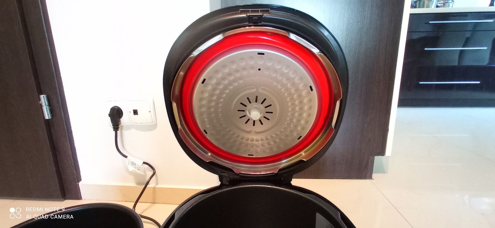Multi cooker model PR - 22 NOWA sztuka