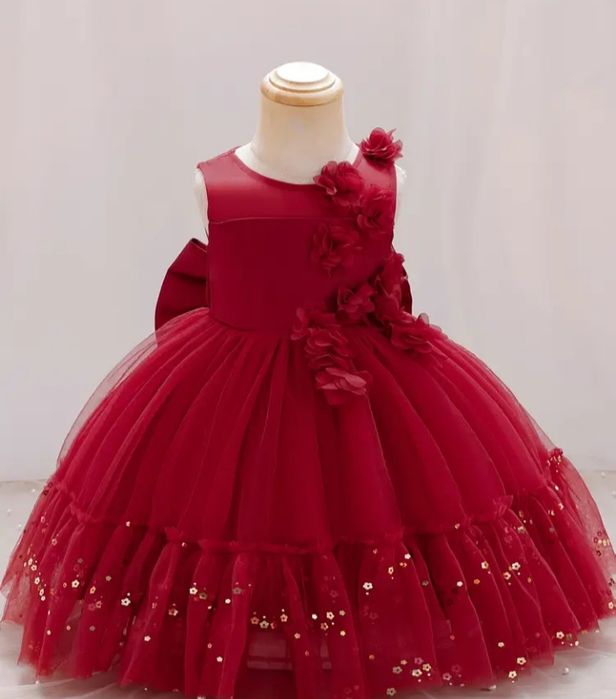 Плаття на дівчинку 1-2 года пишне