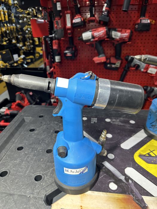 Пневмо гідравлічний заклепочник AVDEL gesipa для резьбовых заклепок