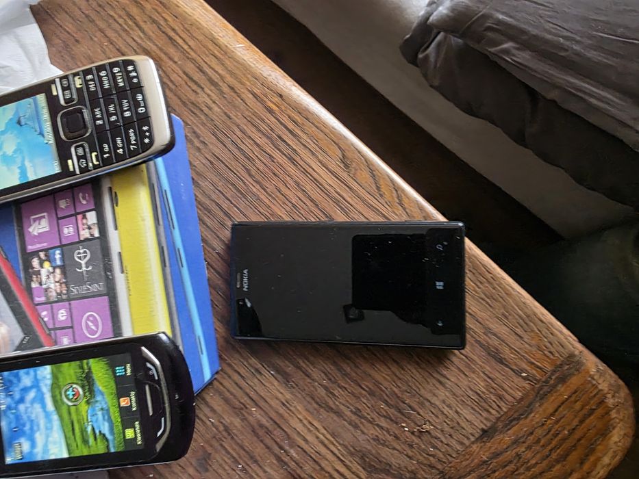 nokia e52 lumia 720 samsung