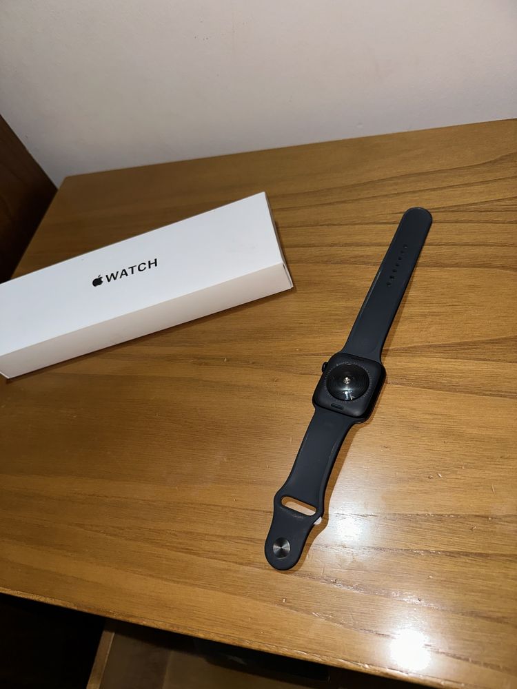 Apple Watch SE GPS 44mm - Alumínio Meia-noite