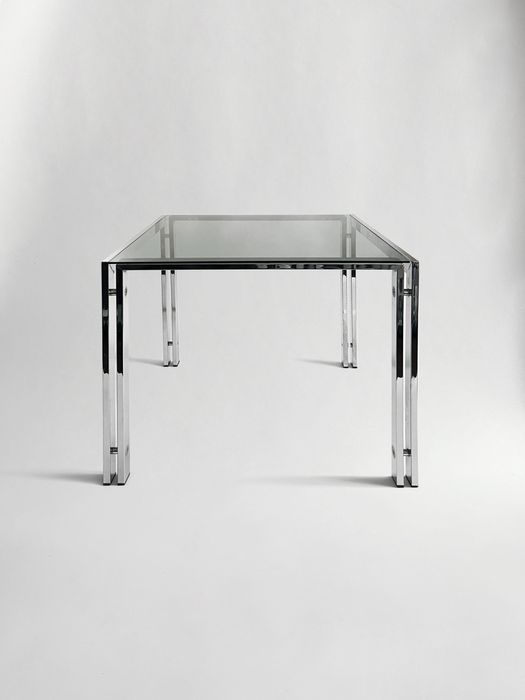 Stolik metalowy ze szklanym blatem, srebrna konstrukcja, kwadrat, loft