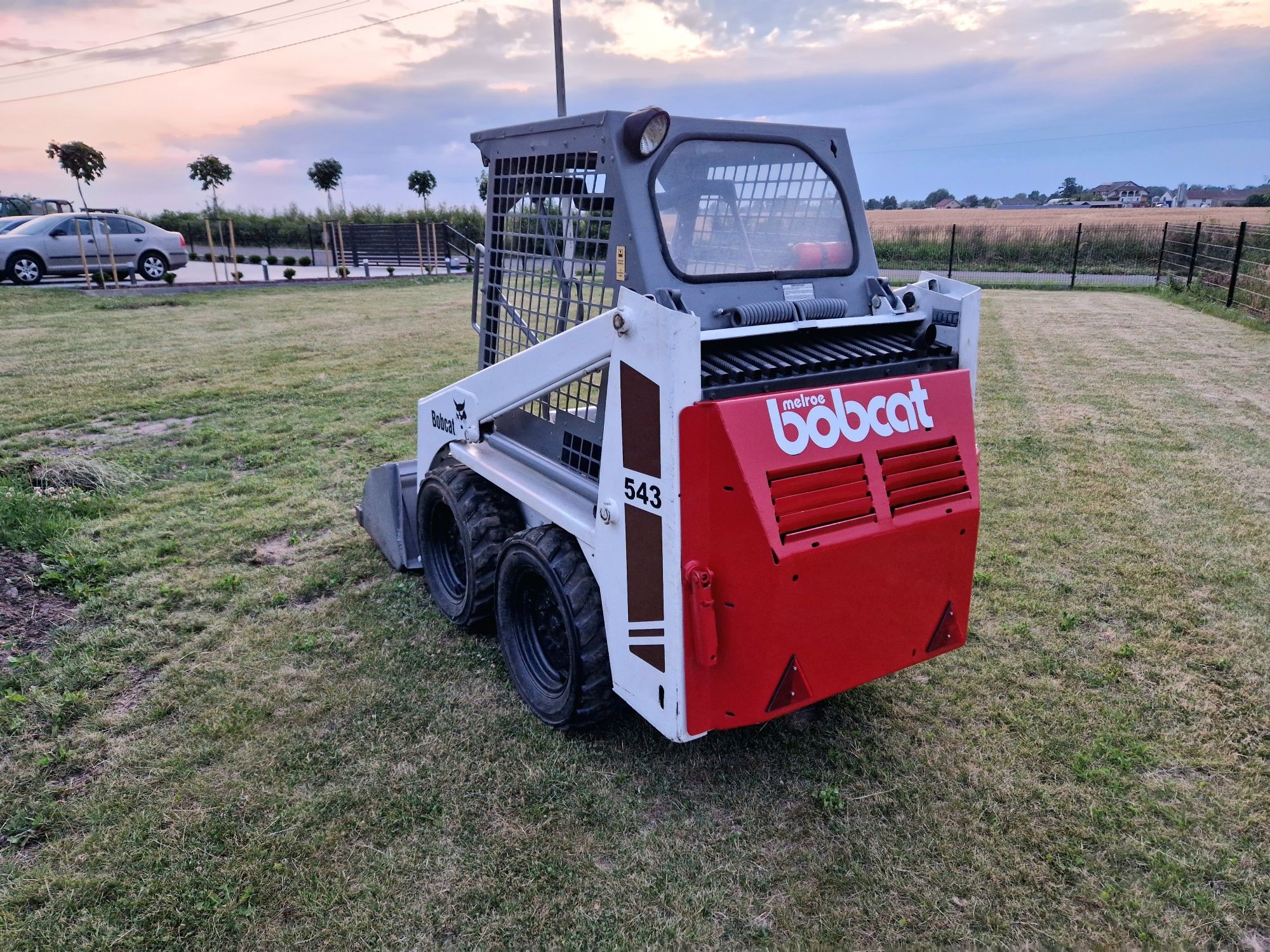 Miniładowarka Bobcat 543 Łyżka paleciak nowe opony
