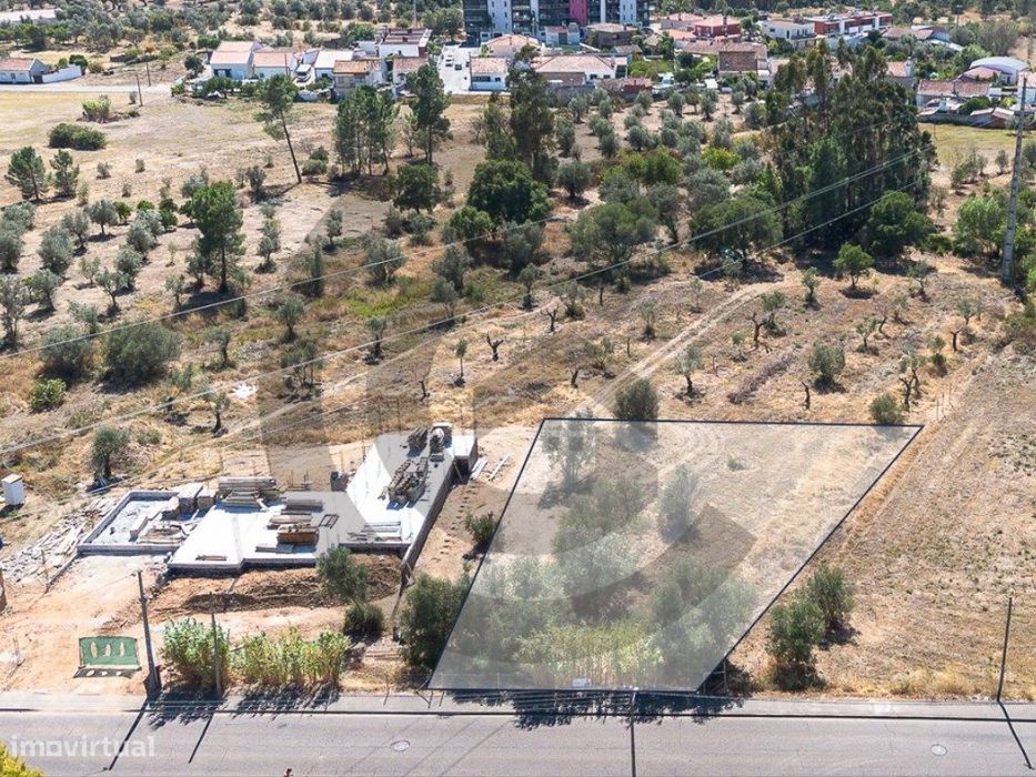 Terreno Urbano para construção em Vila Nova da Barquinha.
