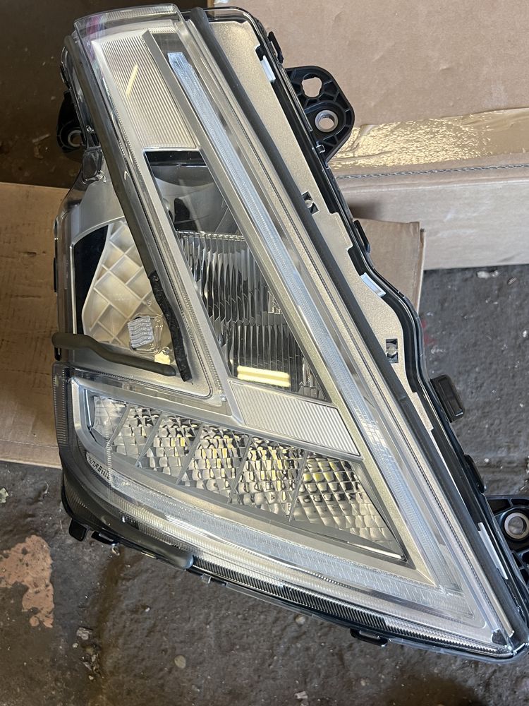 Lampa Volvo FM FH4 FULL LED 2023 / Komplet