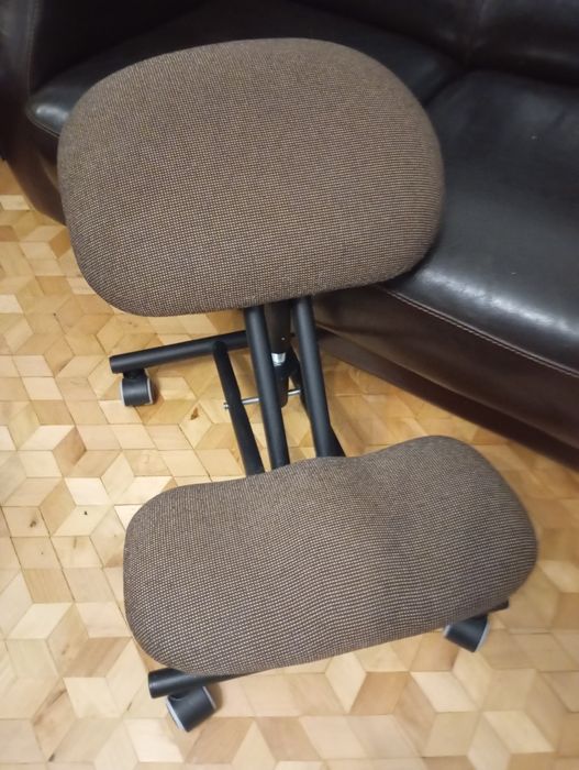 Klęcznik jak nowy