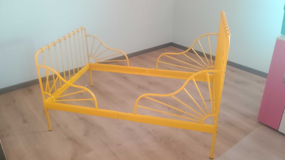 łóżko rozsuwane Ikea MINNEN z materacem piankowym VIMSIG