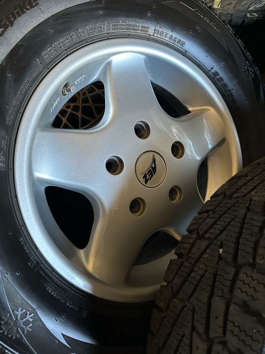 Комплект грузових дисків AEZ 5x130 R15 з зимовою резиною