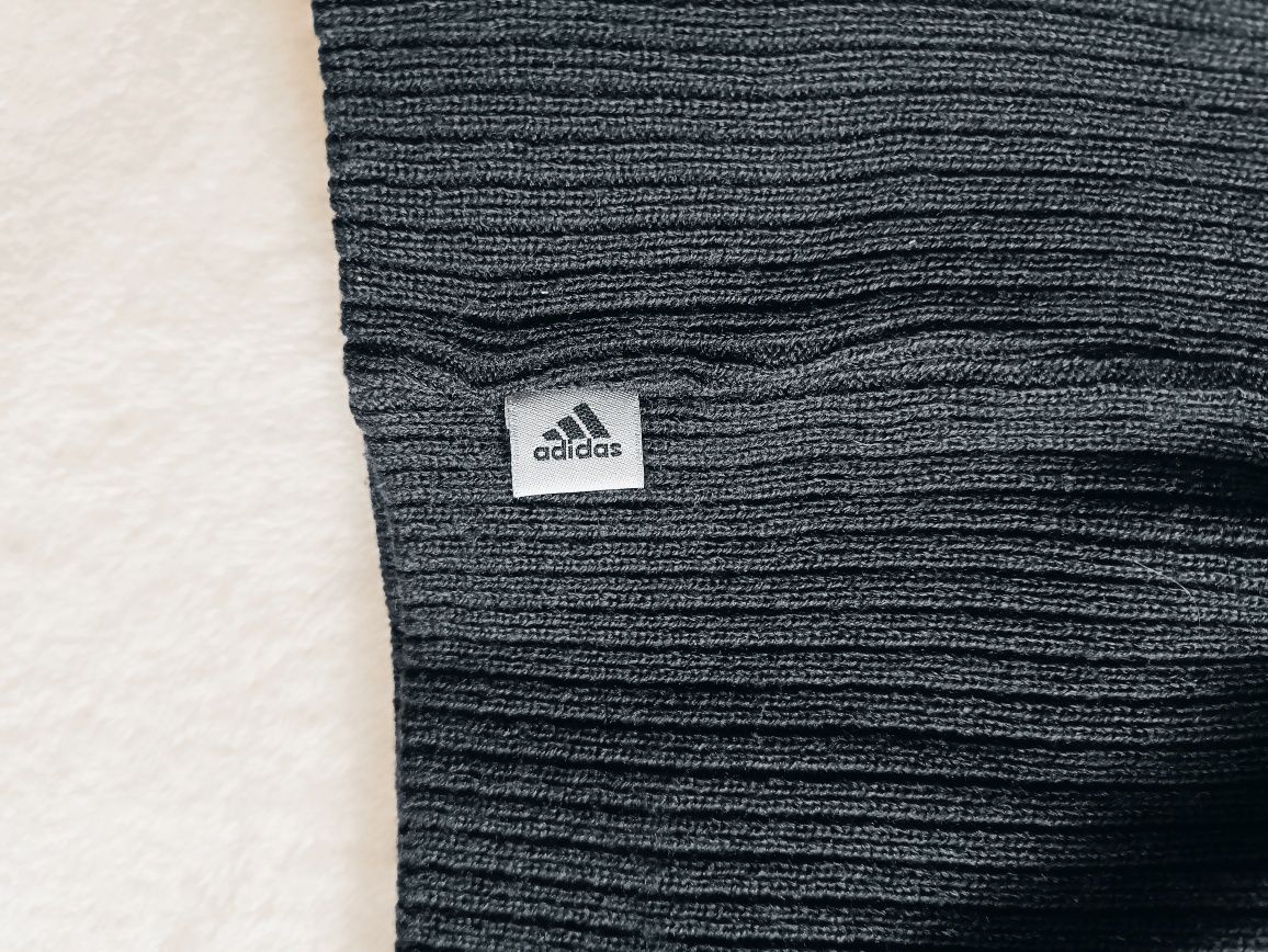 Adidas оригінальна акрилова шапка біні