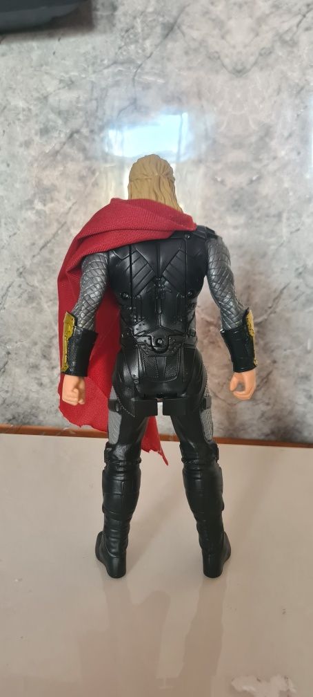 DUŻA Interaktywna Figurka THOR AVENGERS