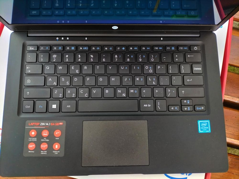 Новий ноутбук "techBit ZIN 14,1"64gb BIS"