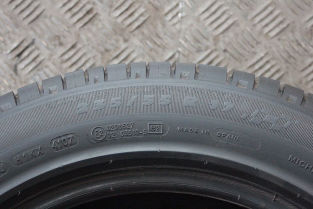 235/55/17 Michelin Latitude Diamaris 235/55 R17