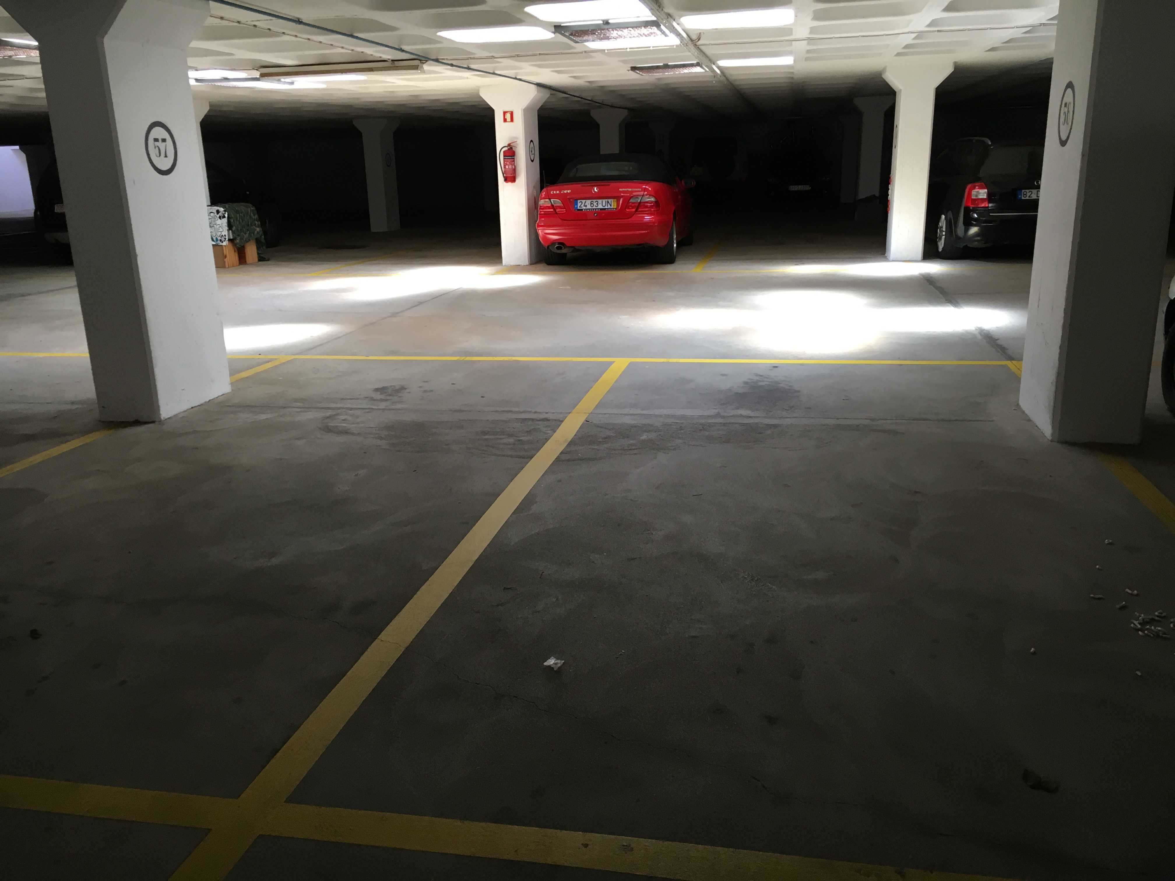 Lugar de estacionamento Parking