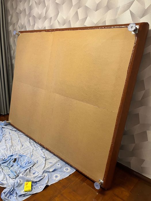 Двоспальне ліжко