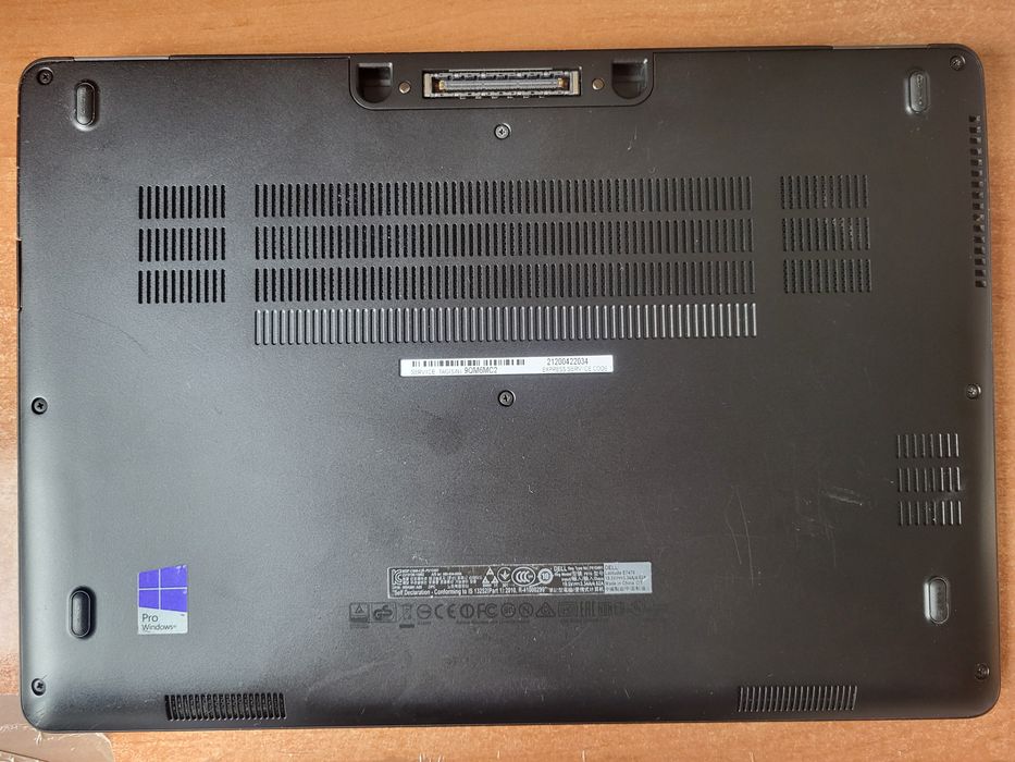 Dell Latitude E7470 i5-6300U, 8/256, Win 10, ładowarka