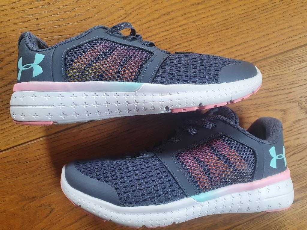Buty sportowe Under Armour 29 dł. wkładki 19,5 cm
