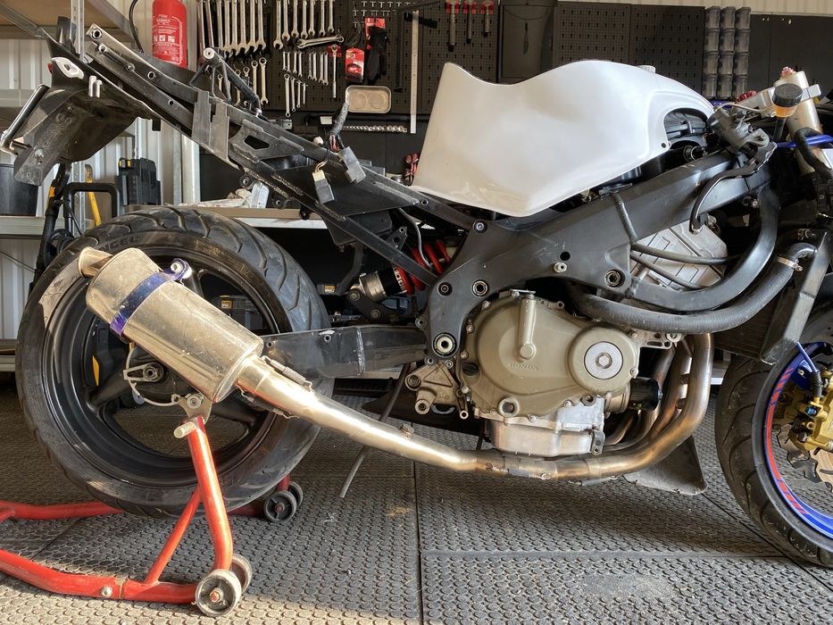 Kolektor wydech tłumik akrapovic honda cbr 600 f4i czesci