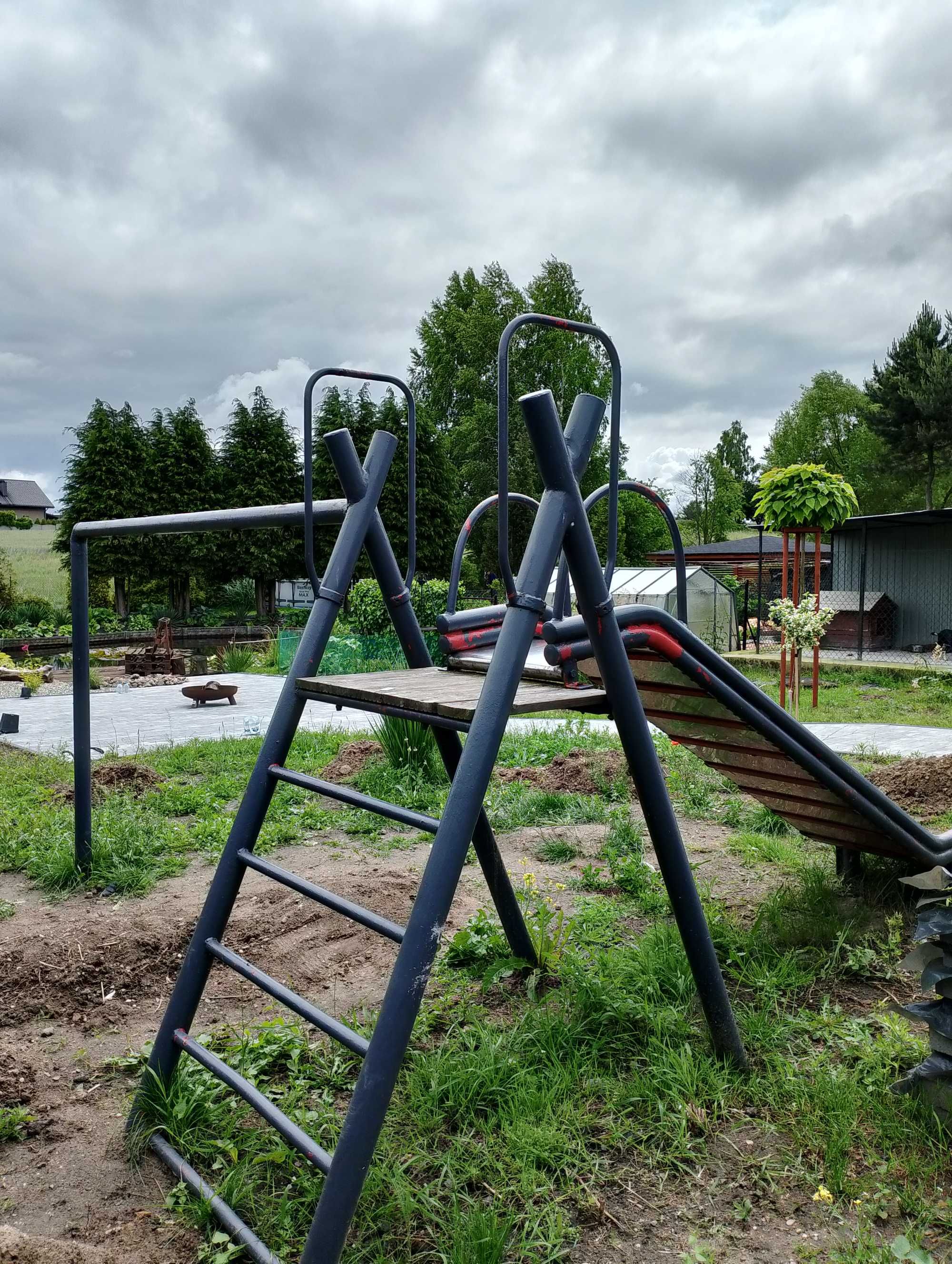 Sprzedam solidną  zjeżdżalnię w dobrej cenie 400 zł