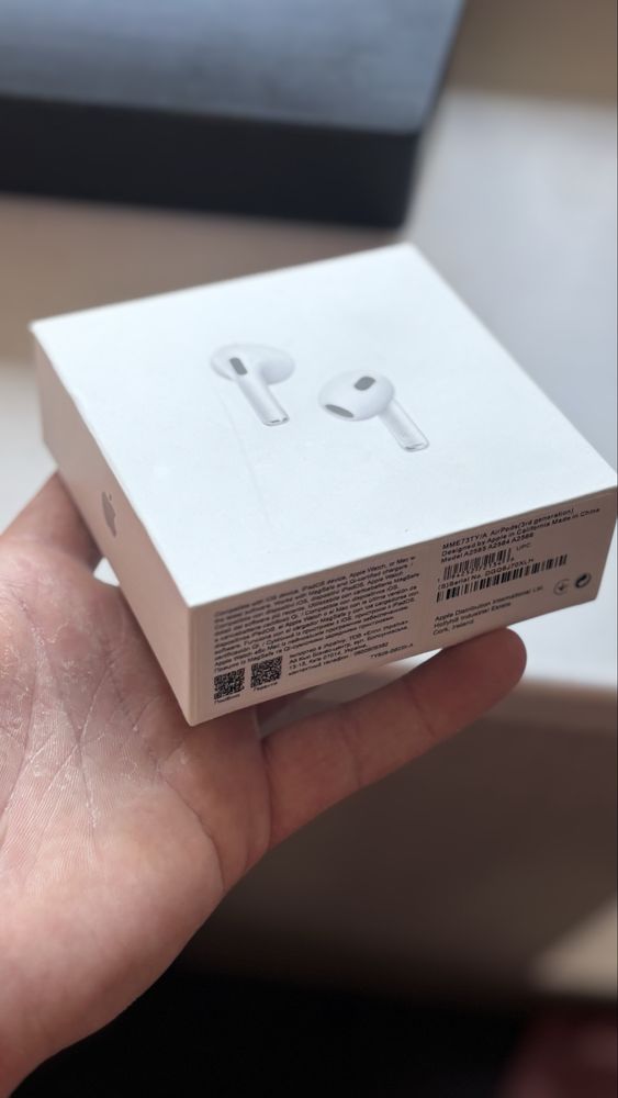 AirPods 3 with MagSafe Charging Case оригинал