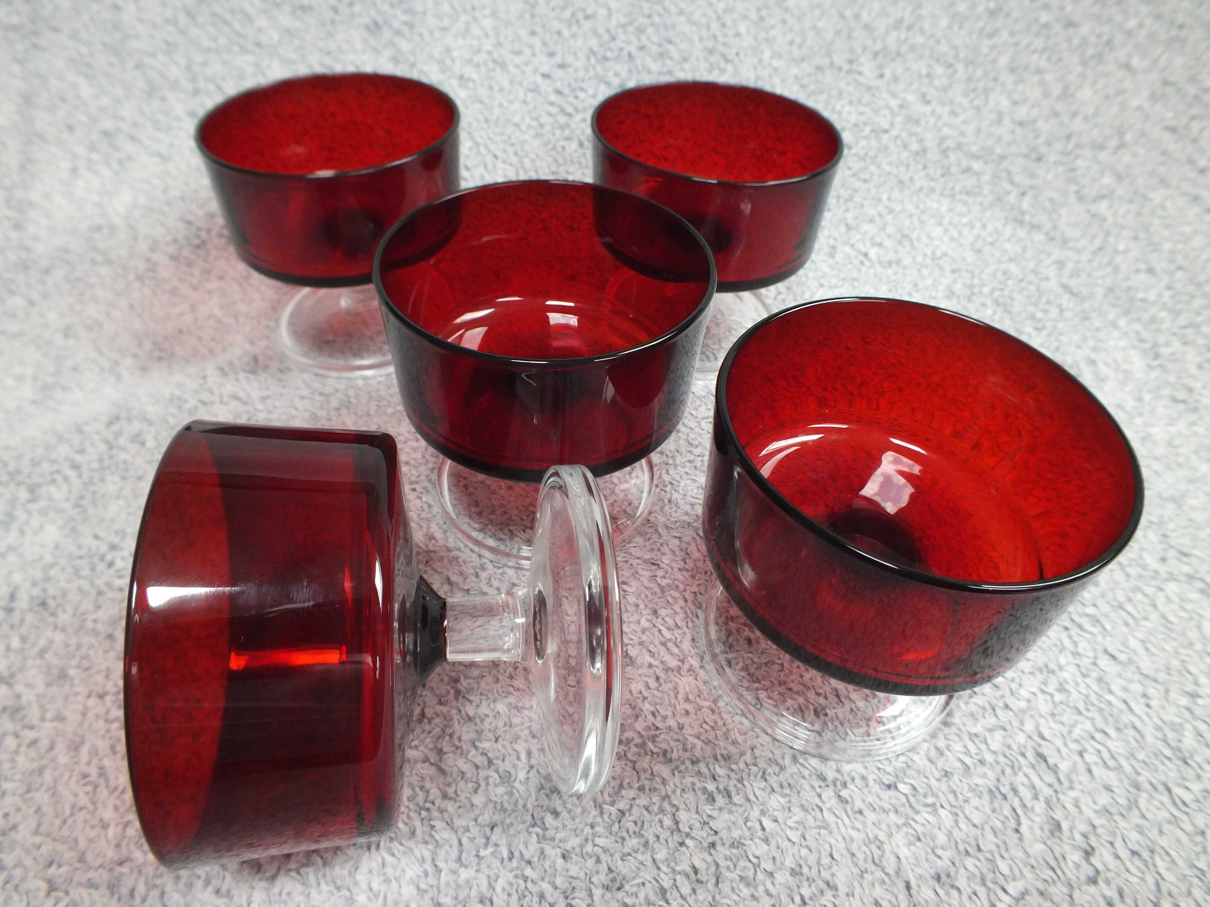 Francuskie kieliszki Vintage Luminarc Cavalier Ruby Red.Lata 70-te.BDB