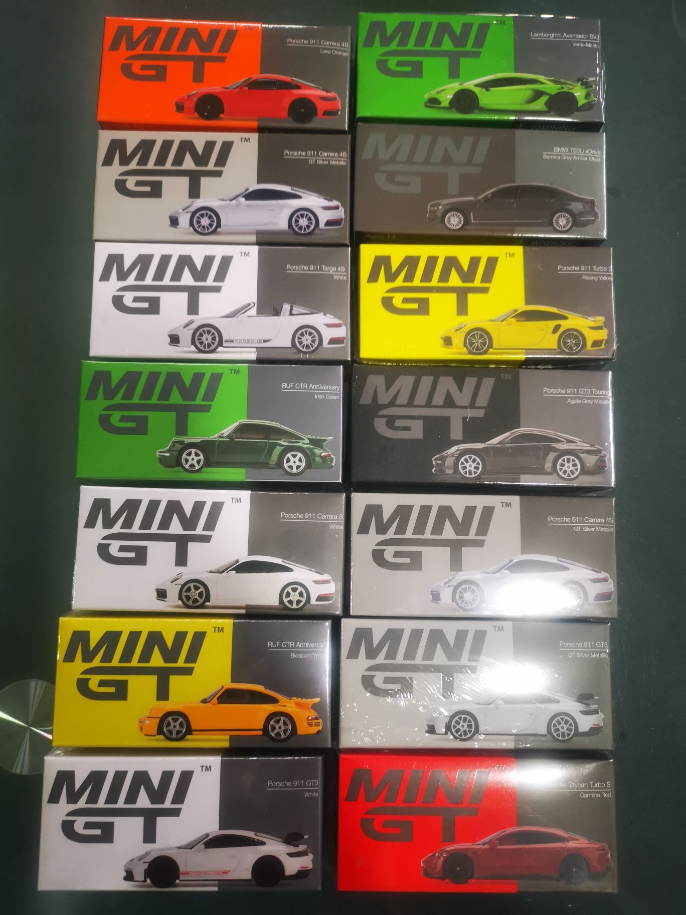 Mini gt novos com portes incluídos