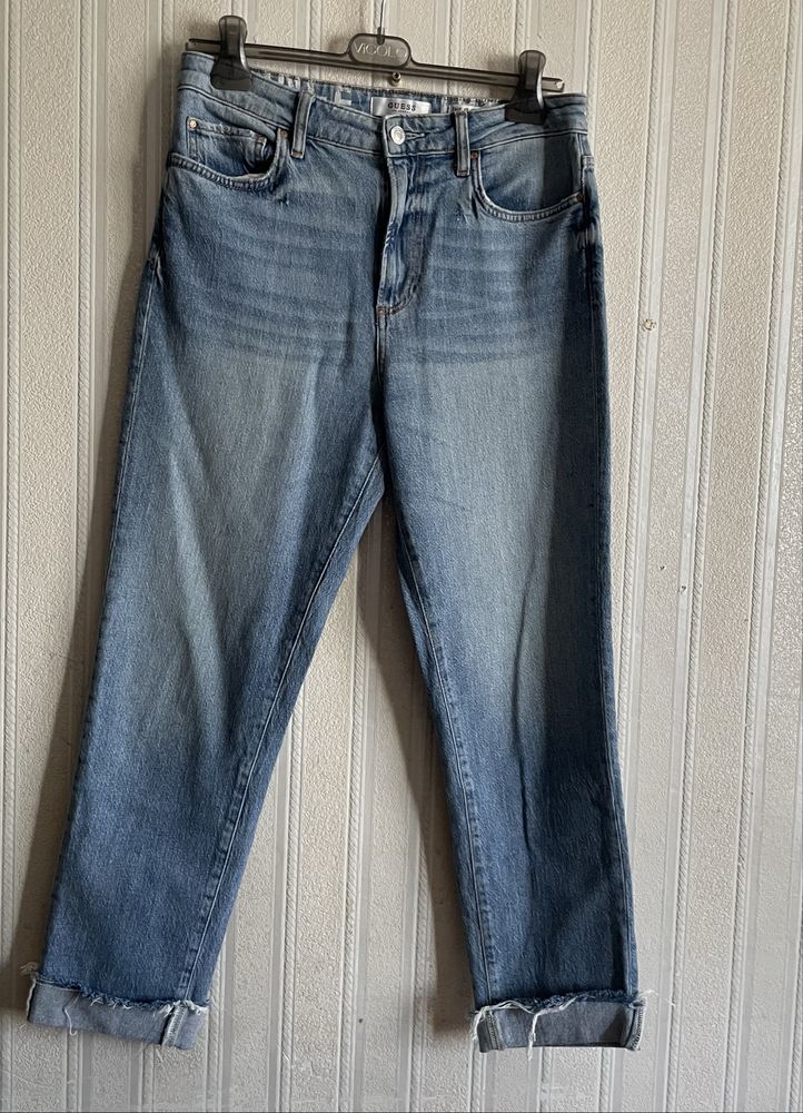 Джинсы Guess голубые