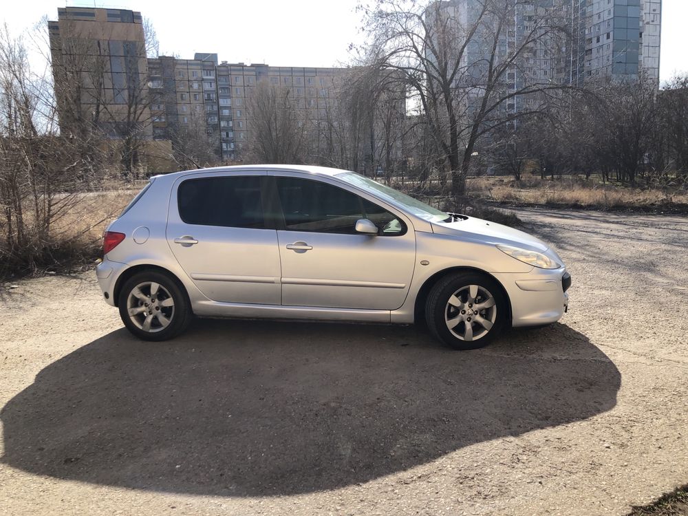 Продам Пежо 2008