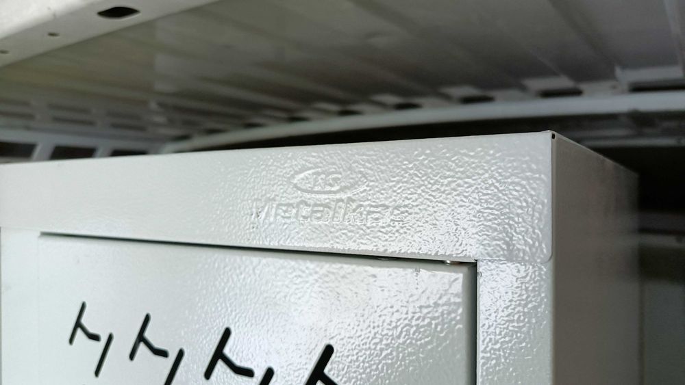 Szafka pracownicza metalowa