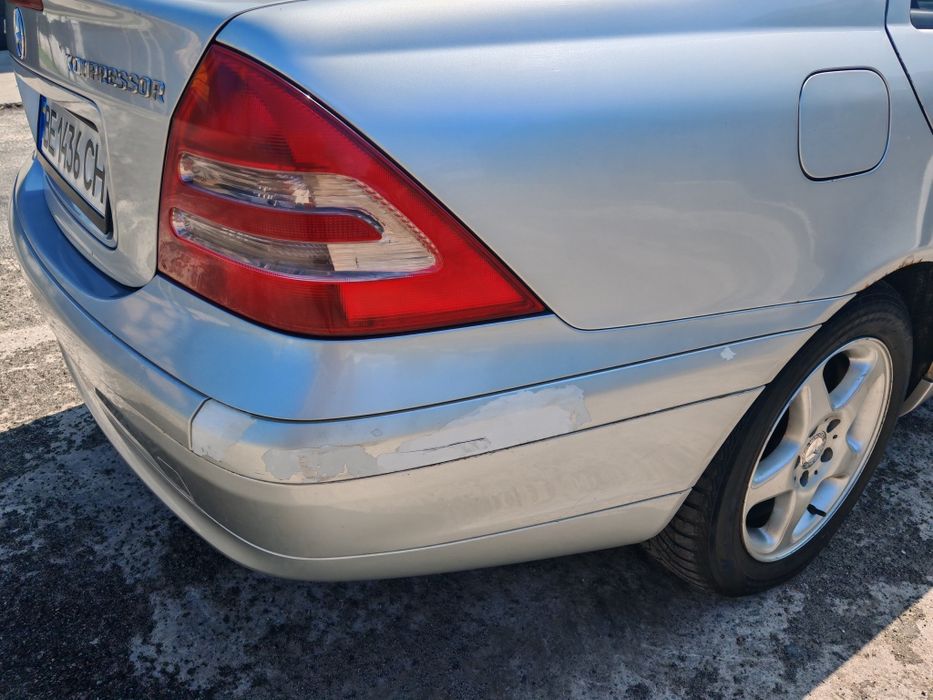 Mercedes-Benz w203 C-Class