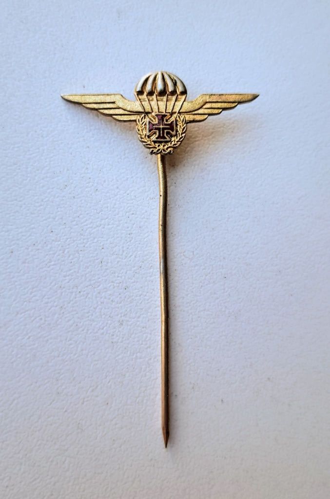 Raro!! Alfinete com primeiro brevet dos Pára-quedistas. 1955 - 61