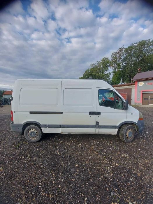 Renault Master 2.5 DCI Furgon 2004r - Hak