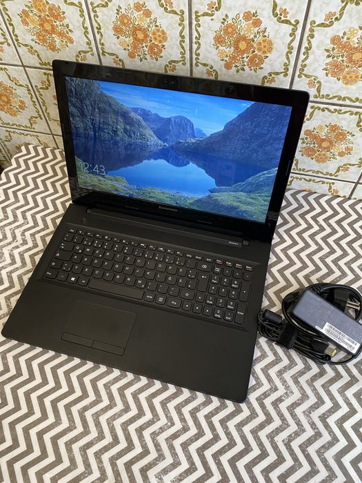 (003) Lenovo/core i5-4g./ram 8gb/GPU 1GB/ssd 256gb