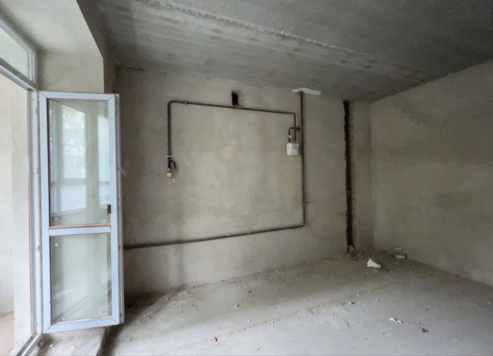 Продаж 3к квартири 109 м² під ремонт - Зданий будинку в центрі міста