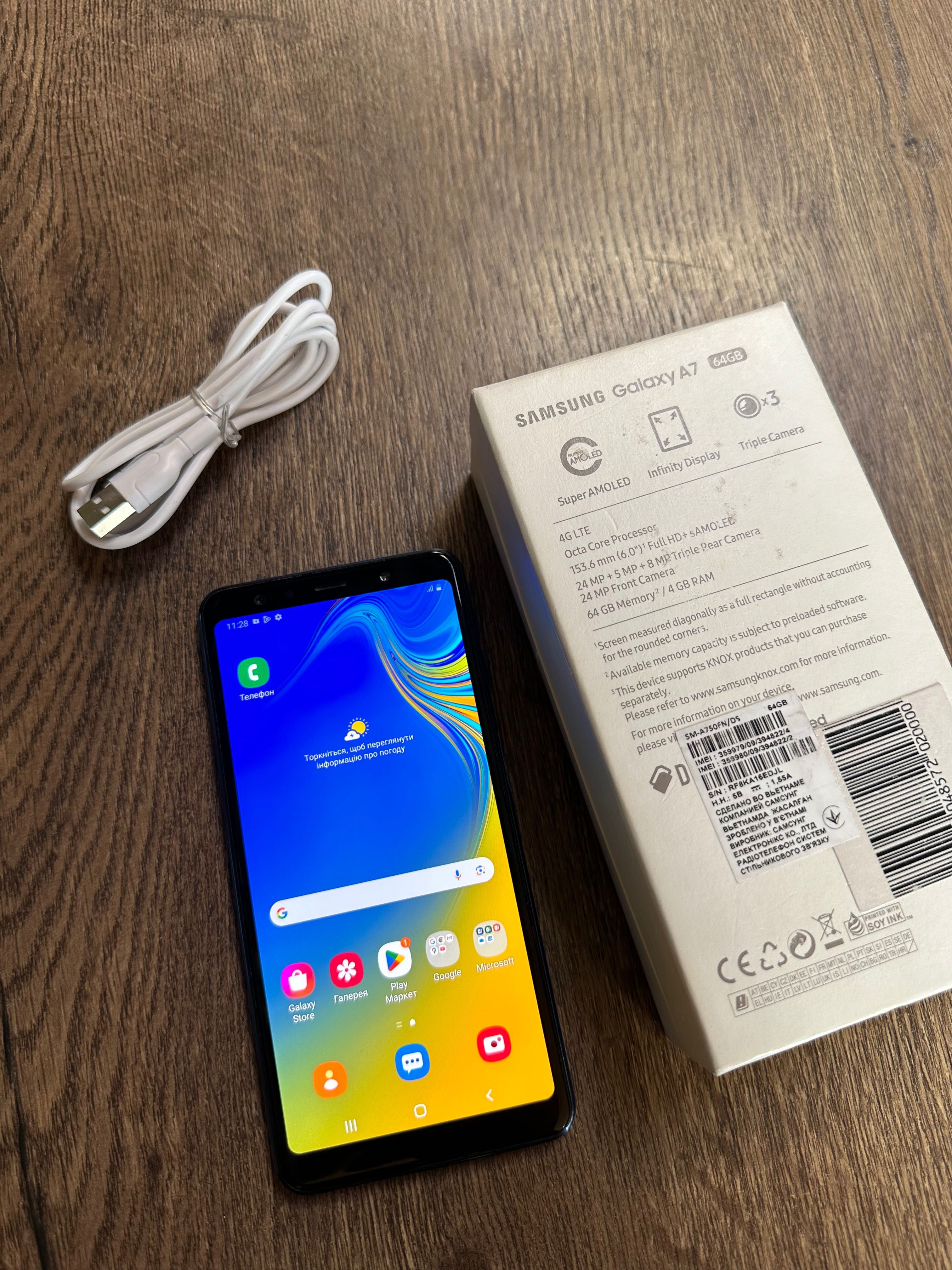 Samsung Galaxy A7 4/64gb як новий