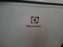 3-letnia lodówka Electrolux wolnostojąca 105 albo 115cm
