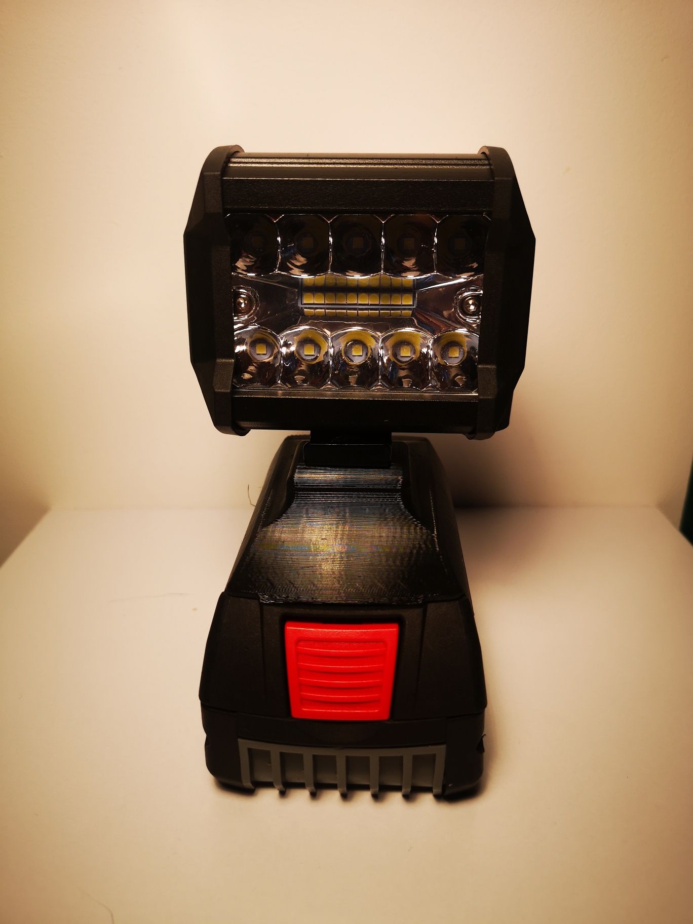 Makita Bosch  Milwaukee Dewalt lampa Led z adapterem do akumulatorów