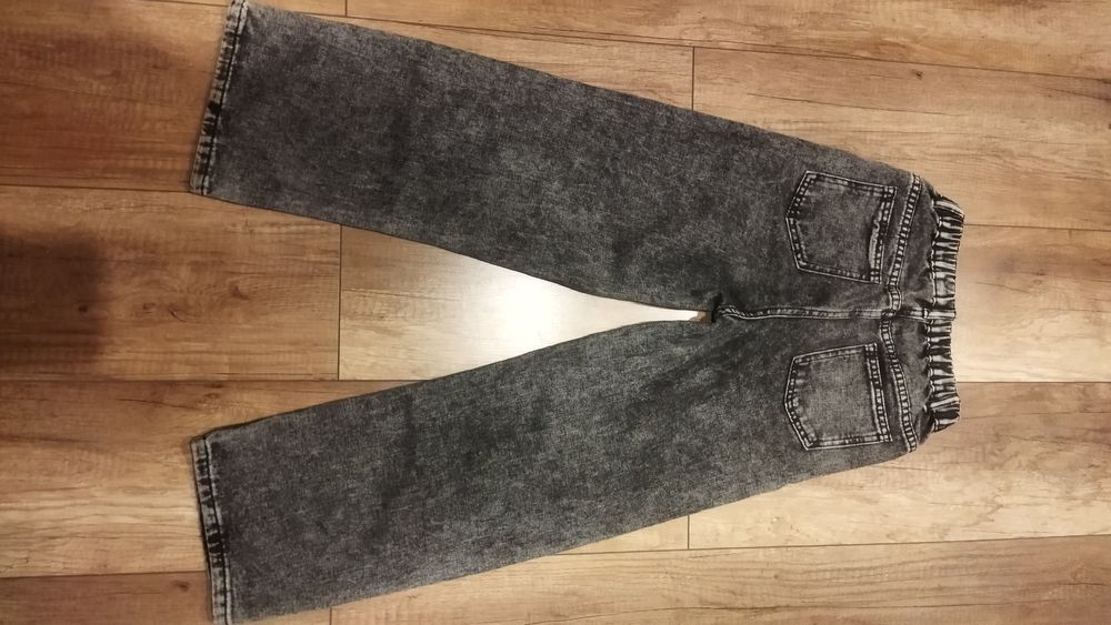 Spodnie jeansowe dziewczęce 140