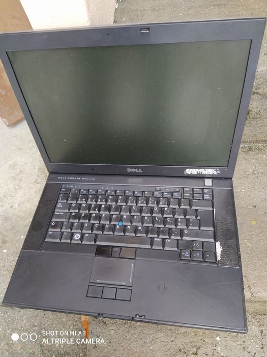 Vende-se estos 2 completos para reparação, ou para peças.