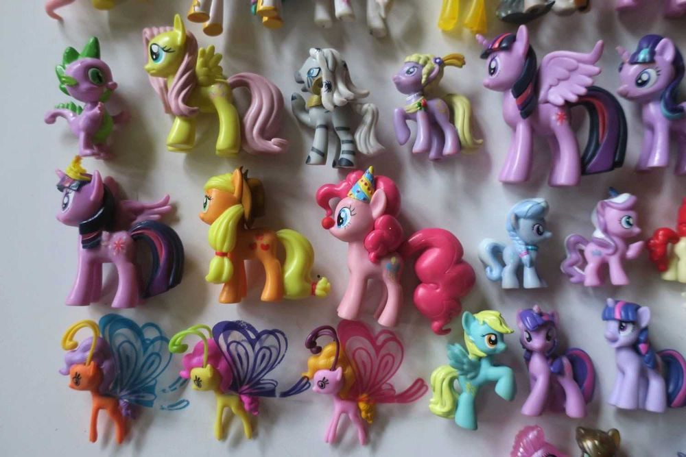 Kucyk My Little Pony Fluttershy Luna Twilight Sparkle Celestia