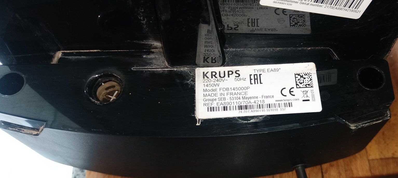 Krups  FDB145000P ekspres do kawy 
Stan bardzo dobry.