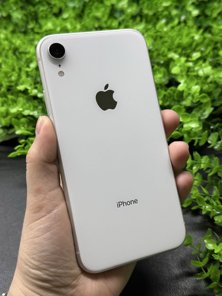 iPhone Xr, 64Gb, White (Neverlock) Айфон Хр, 64гб, белый, 84%АКБ