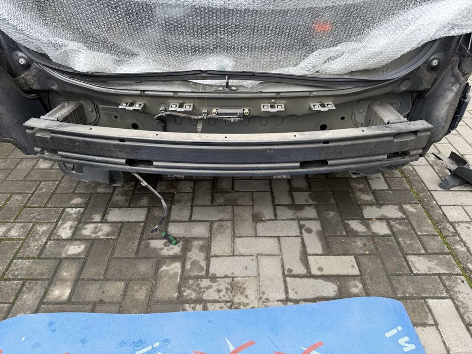 Усилитель заднего бампера Nissan Rogue T32