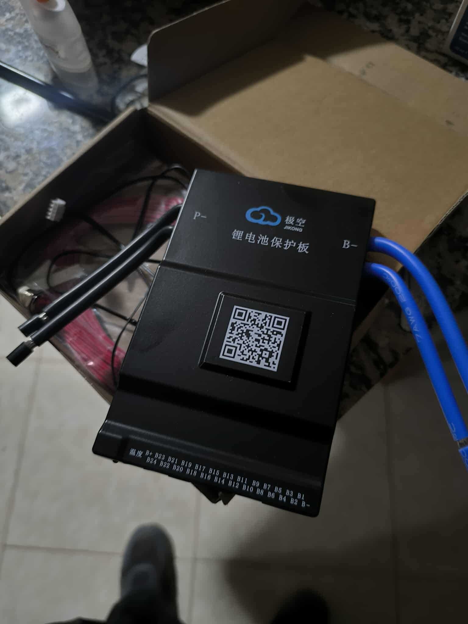 BMS JK-B2A24S20P — 8-24S, 200A, Balanceamento Ativo 2A, Bluetooth