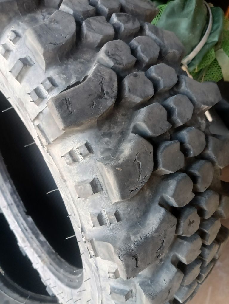Opony terenowe R16