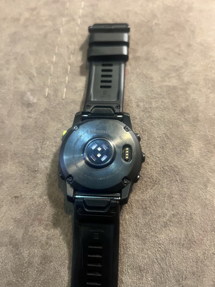 ENDURO 2. SAPPHIRE SOLAR Ultraperformance Multisport GPS Watch