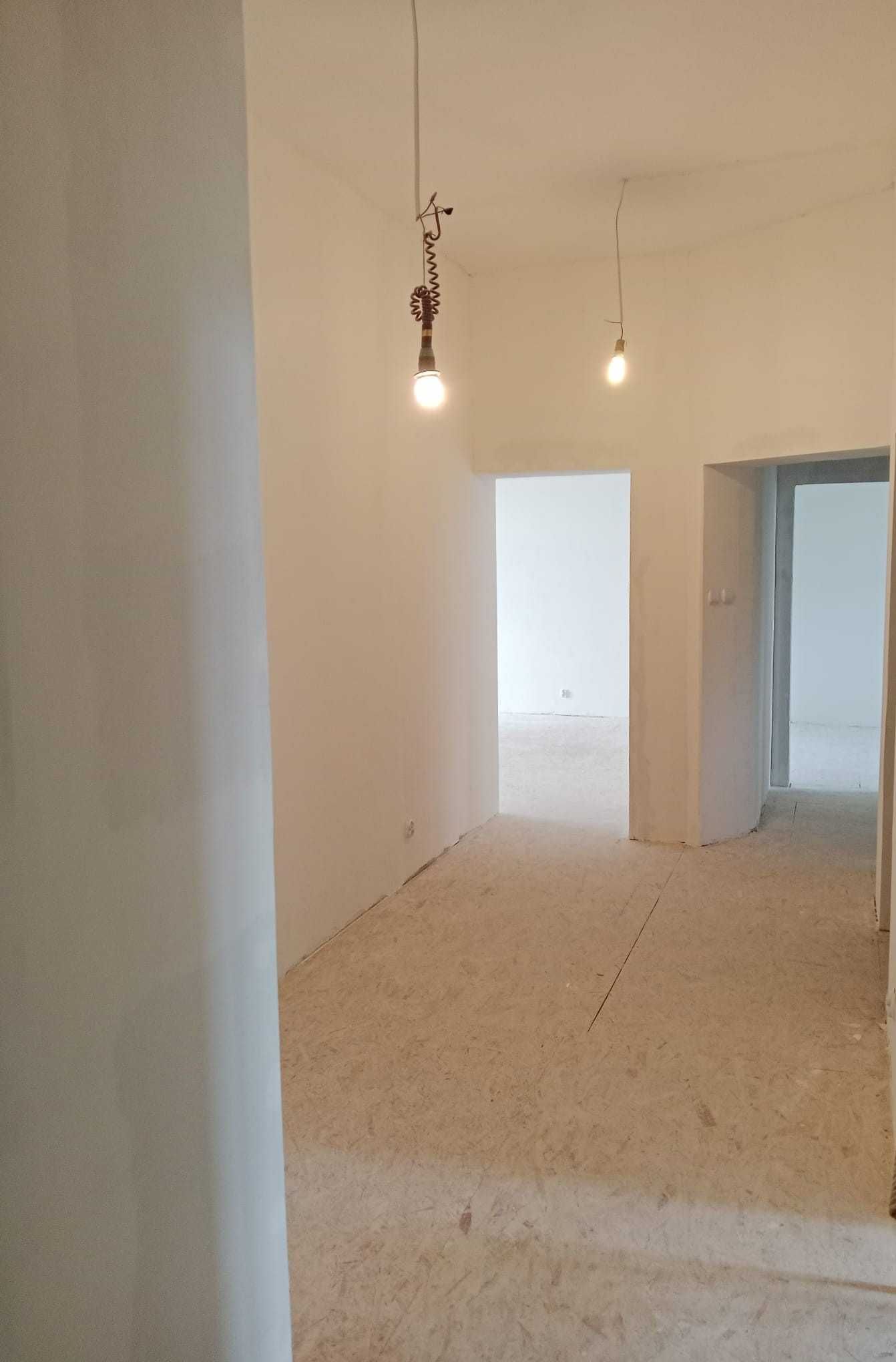Słoneczne, przestronne mieszkanie wraz z garażem po remoncie.