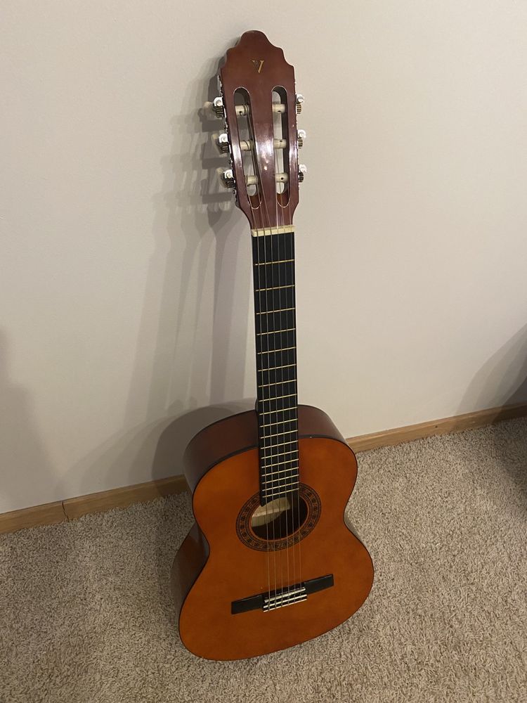 gitara akustyczna Valencia