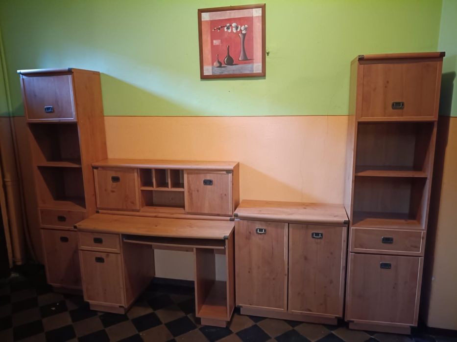 Zestaw mebli w idealnym stanie