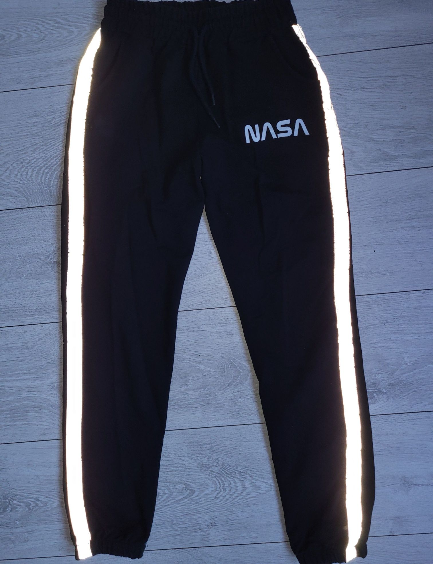 Spodnie dresowe damskie NASA